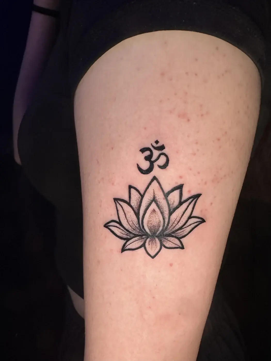 DOTWORK & PUNTILLISMO - Etéreo Tattoo
